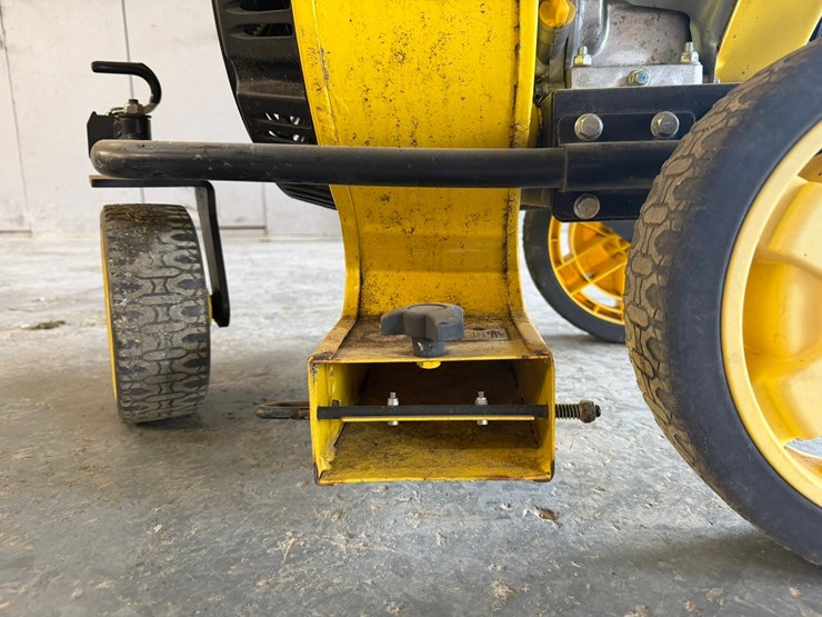 #4059-•-2021-champion-224cc-walk-behind-blower-image-15