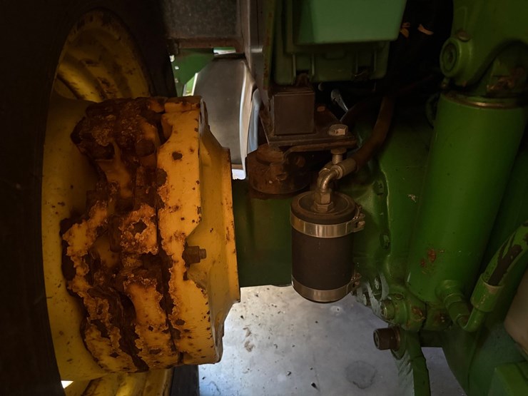 john-deere-6420-image-27