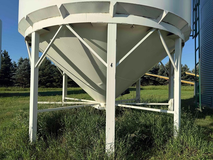 amber-waves-hopper-bin-image-3