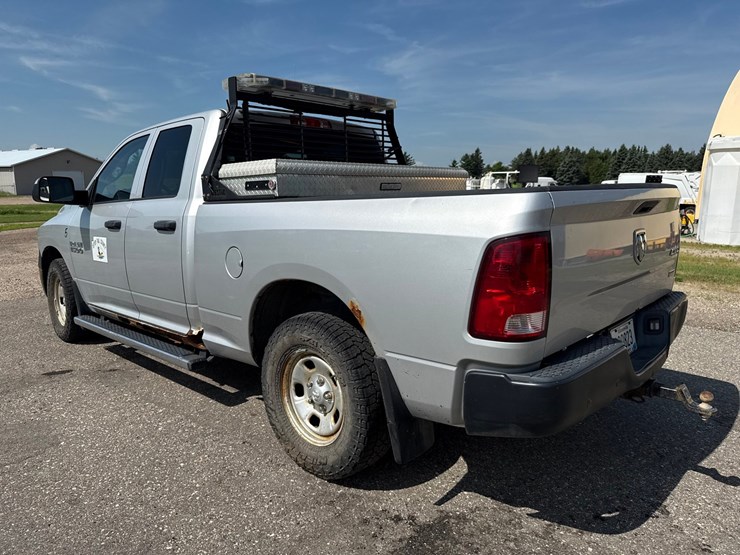 2014-dodge-1500-image-3