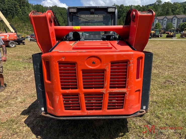 kubota-svl97-2-image-12