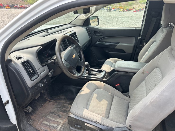 2019-chevrolet-colorado-image-33
