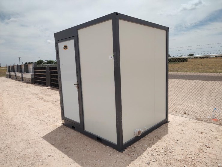 sd-lanch-irmt-mobile-toilet-w/shower-image-2