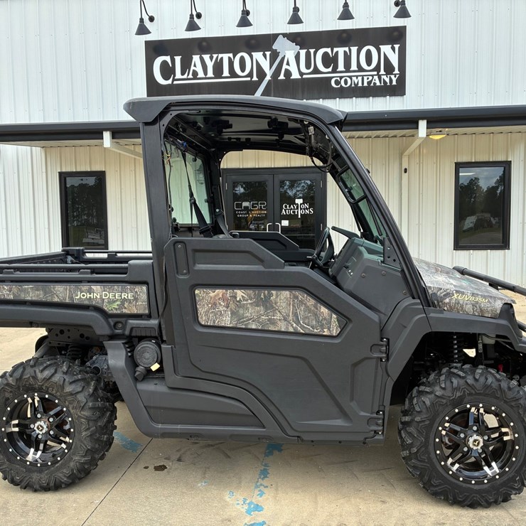 2023 JOHN DEERE GATOR