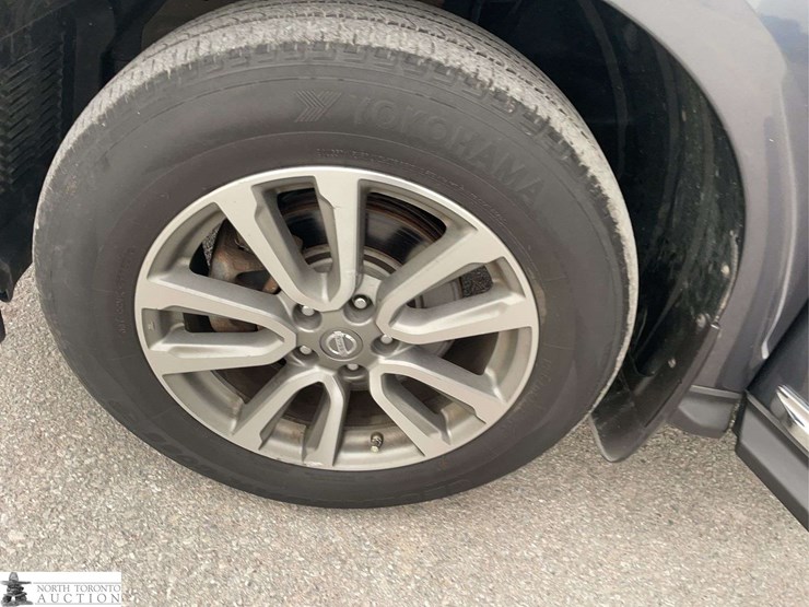 2014-nissan-pathfinder-image-25