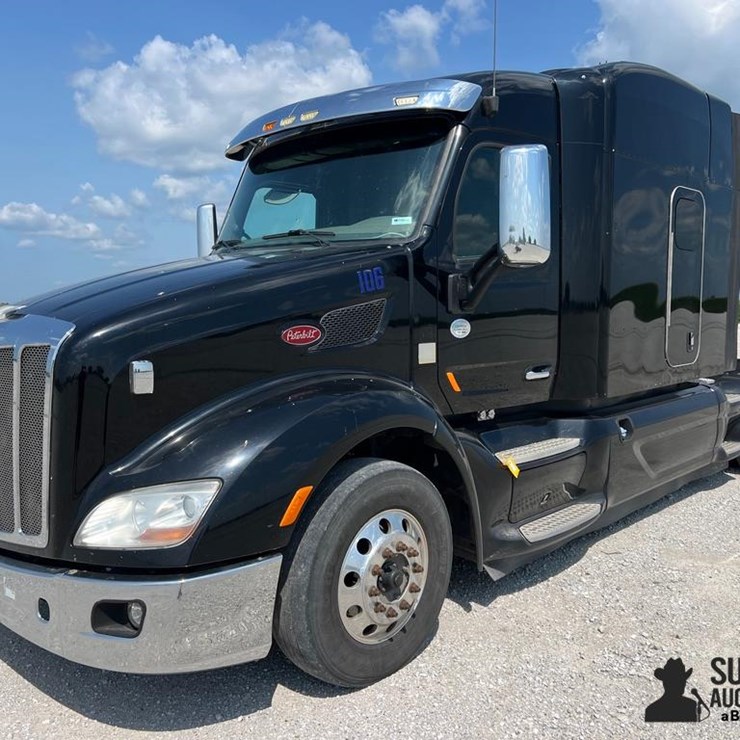 2015 PETERBILT 579