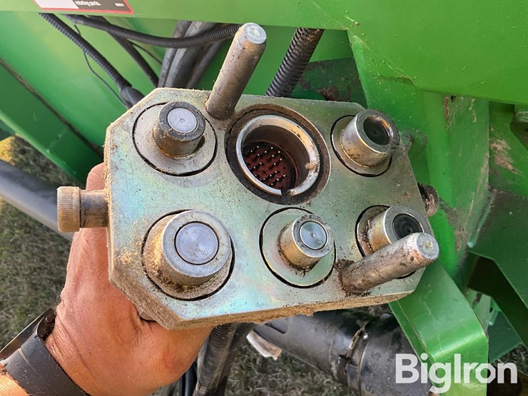 2007-john-deere-622f-image-16