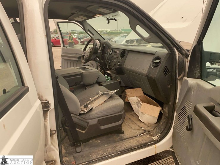 2015-ford-f350-image-17