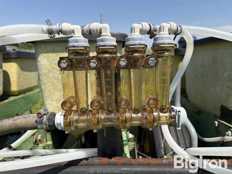 john-deere-7100-image-11