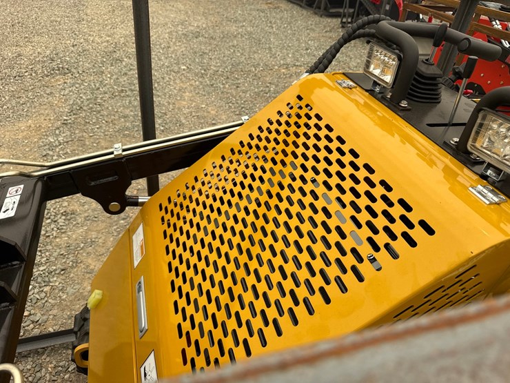 #5160-•-2026-agt-mx-crt23-mini-skid-steer-image-16