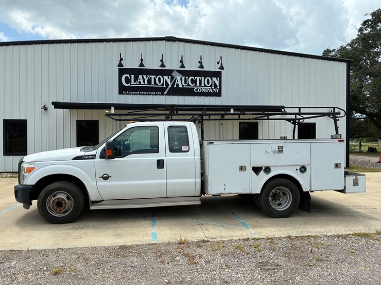2015-ford-f350-xl-image-1