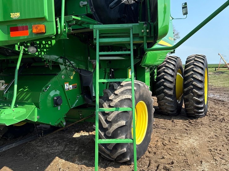 2011-john-deere-9770-sts-image-63