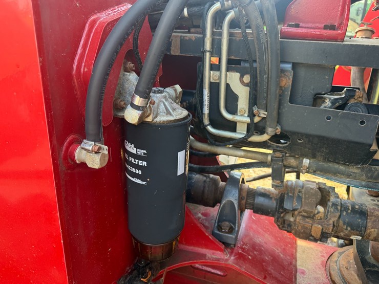 2014-case-ih-470-image-82