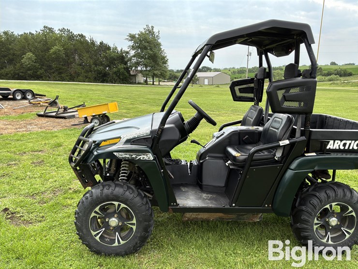 2013-arctic-cat-700-image-10