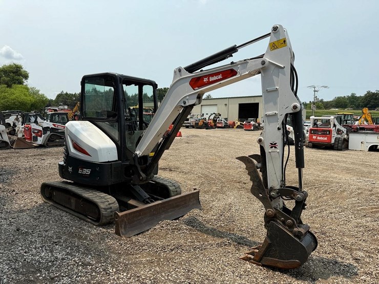2023-bobcat-e35i-image-6