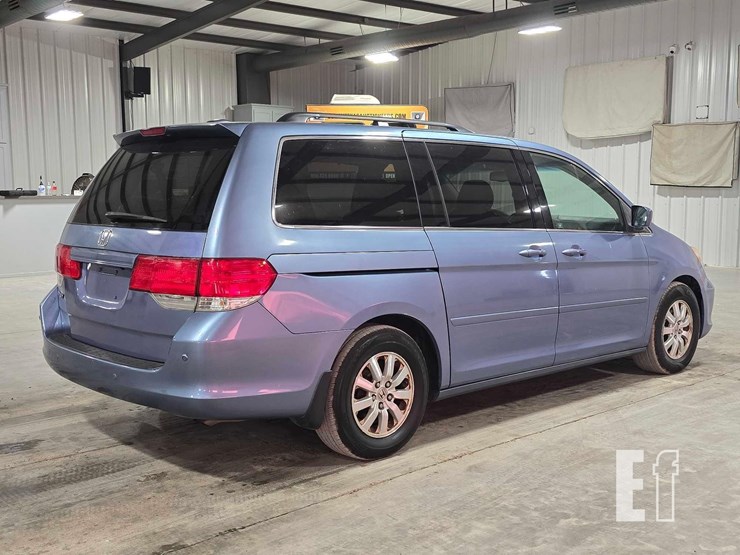 2010-honda-odyssey-image-3
