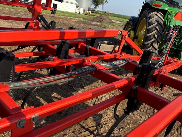 2013-kuhn-krause-5635-46ft-field-cultivator-image-69