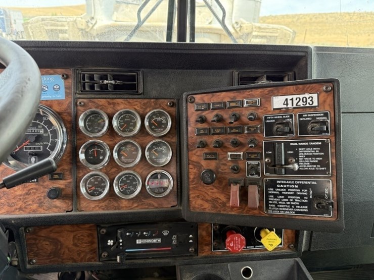 2000-kenworth-t800b-image-28