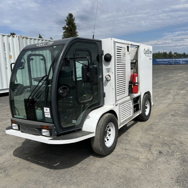 2013 Cyclone CY5500 Surface Cleaning Truck