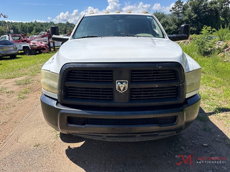 2012-dodge-3500hd-image-5
