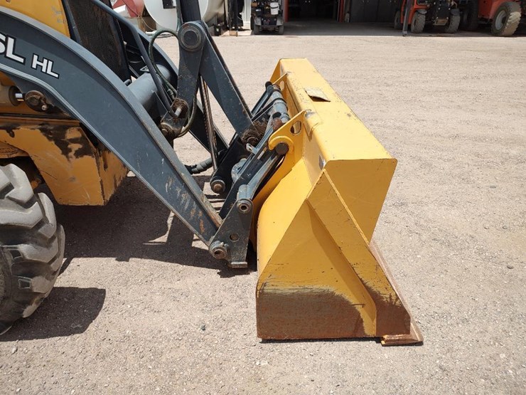 2016-deere-310sl-hl-image-27