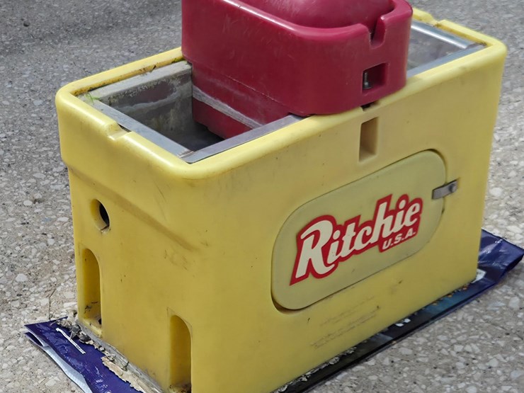 ritchie-heated-livestock-waterer-image-1