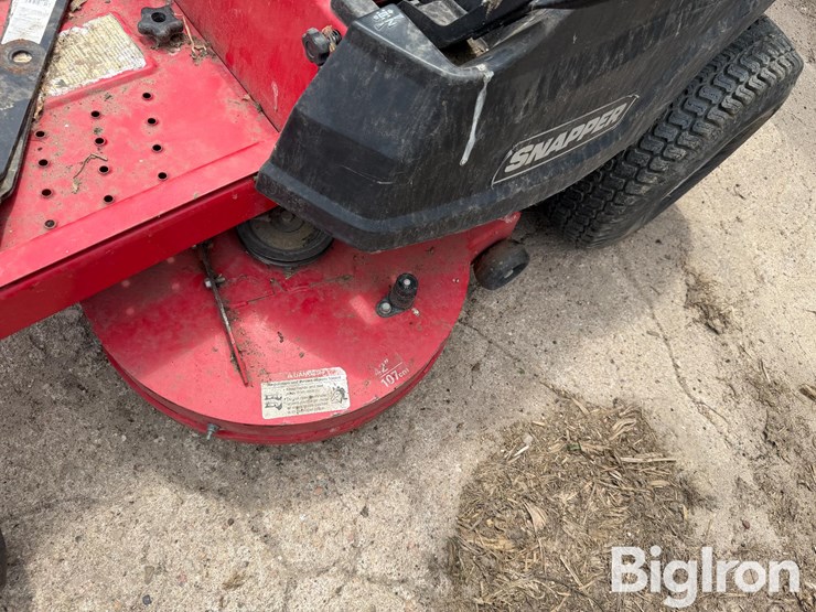 snapper-360z-42"-mower-image-11