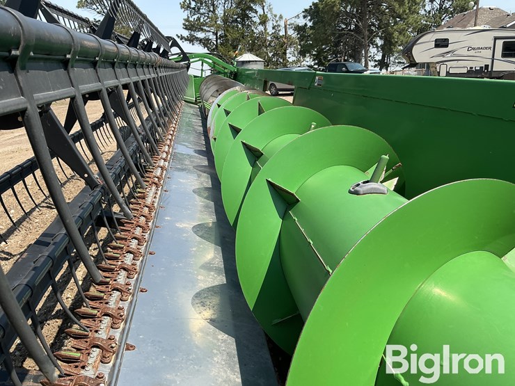 2011-john-deere-630f-image-12