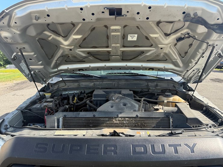 2011-ford-f350-image-9