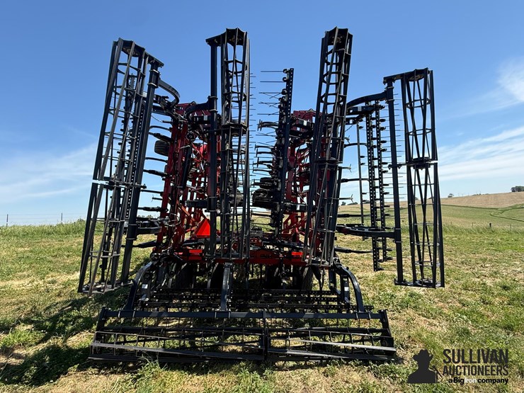 2023-case-ih-255-image-6