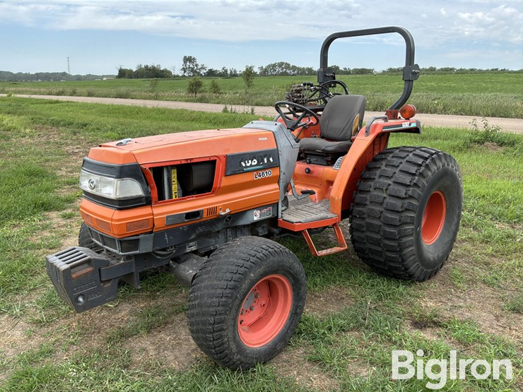 2001-kubota-l4610-image-1
