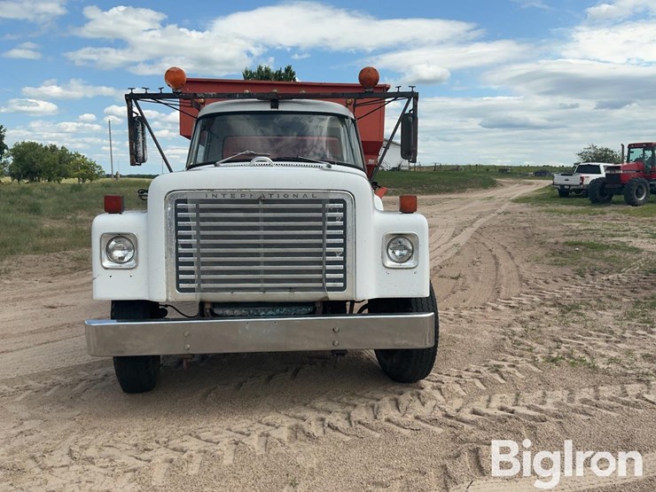 1977-international-loadstar-image-2