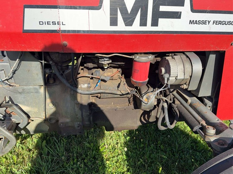 massey-ferguson-235-image-21