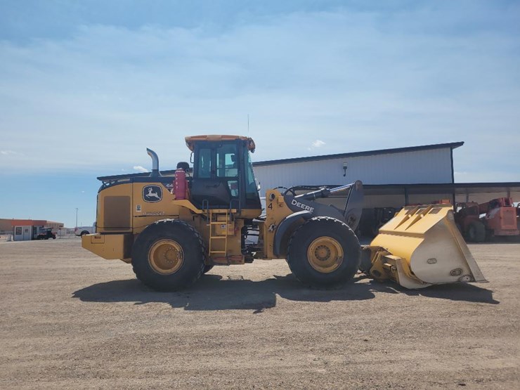 2022-john-deere-644-image-6
