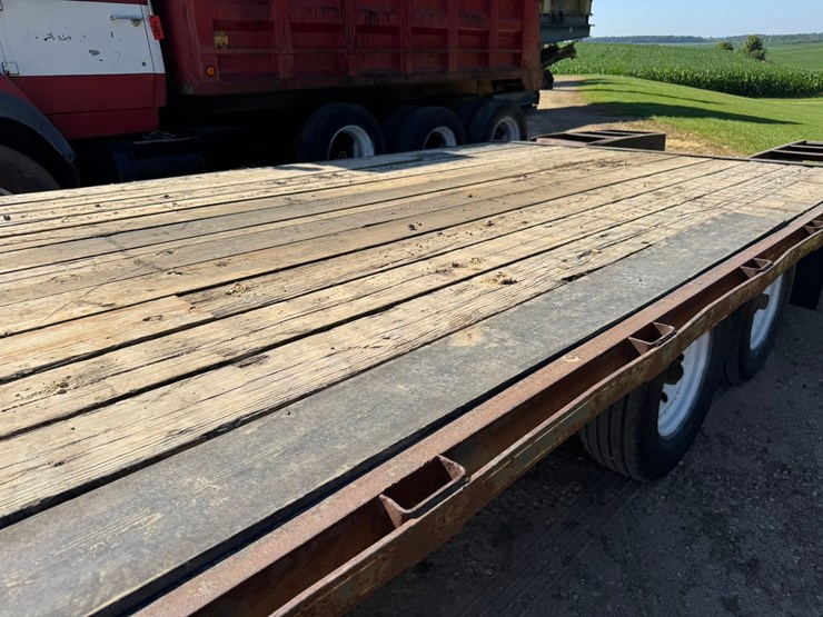 #1888-•-2004-friesen-welding-load-warrior-7-ton-gooseneck-trailer-image-17