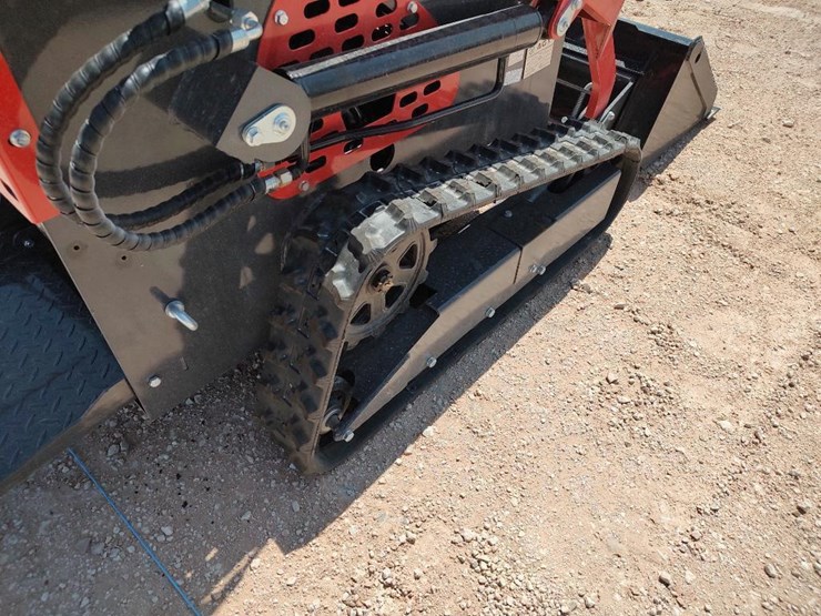2026-agt-industrial-ysrt14-stand-on-mini-skid-steer-loader-image-14