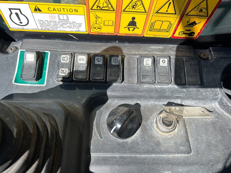 2019-takeuchi-tl10v2-image-47