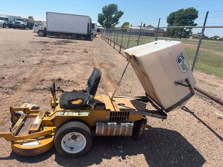 mcghs-zero-turn-mower-image-15
