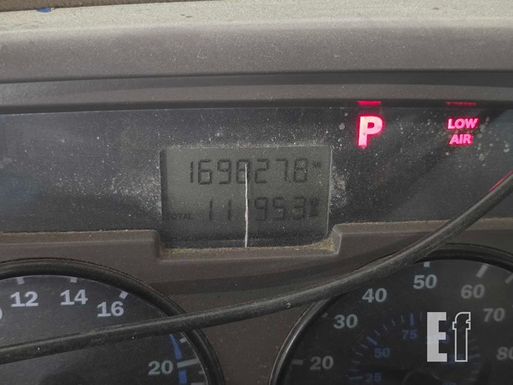 2007-mack-granite-cv713-image-13