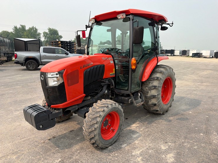 2021-kubota-l6060-image-1