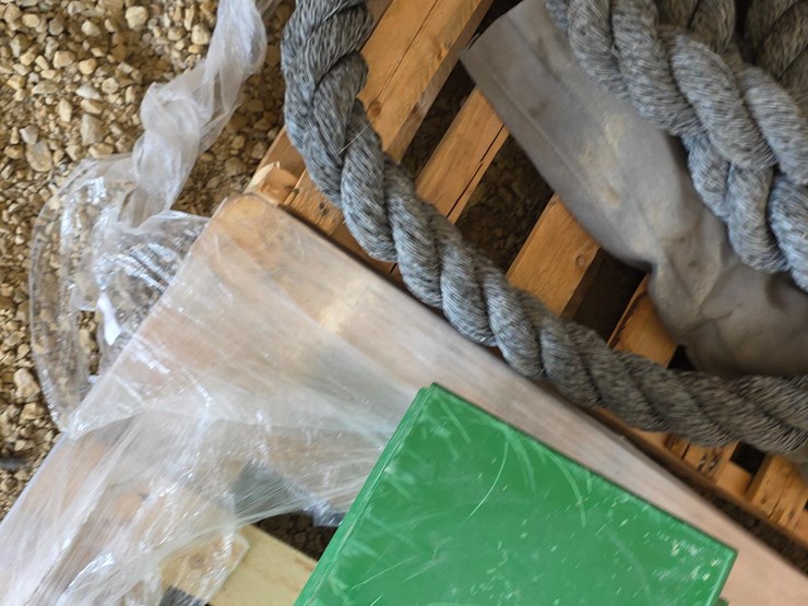 heavy-duty-tow-rope-&-lakota-tractor-tool-box-image-15