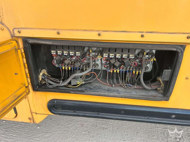 2016-freightliner-b2-image-28