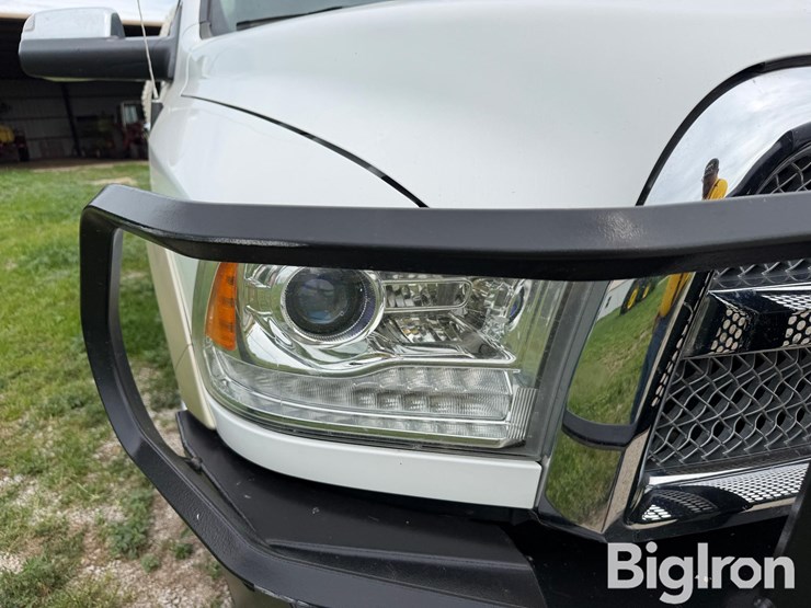 2016-dodge-2500-image-9