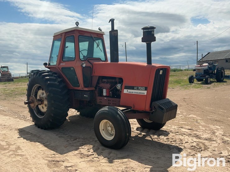 1977-allis-chalmers-7060-image-3