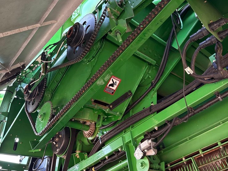 2011-john-deere-9770-sts-image-31
