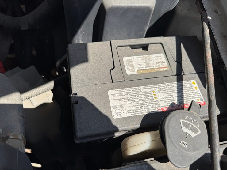 2005-chevrolet-3500hd-image-40