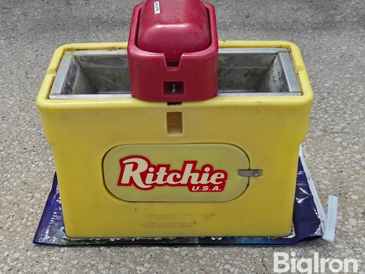 ritchie-heated-livestock-waterer-image-8