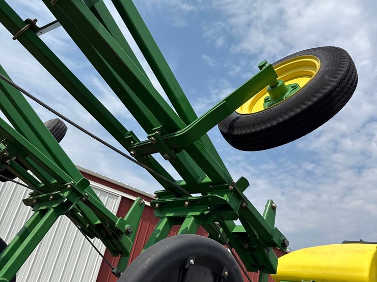 2006-john-deere-1770nt-image-51