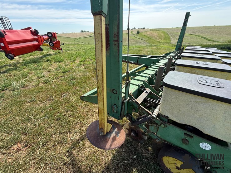 john-deere-7000-image-12