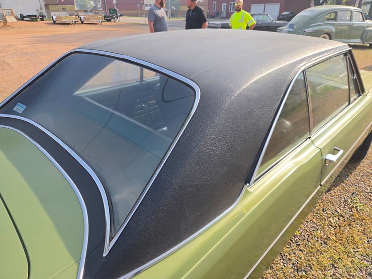 #1835-•-1972-dart-swinger-image-48
